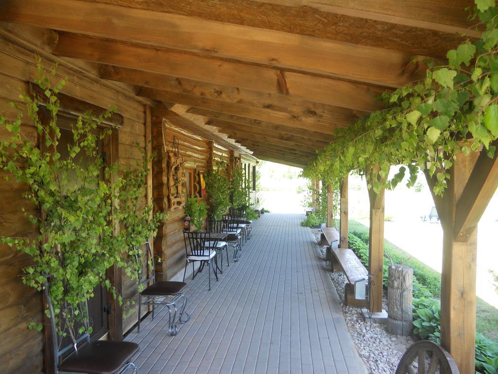 Villa Viesu Maja Forrest Dzimtmisa Exterior foto