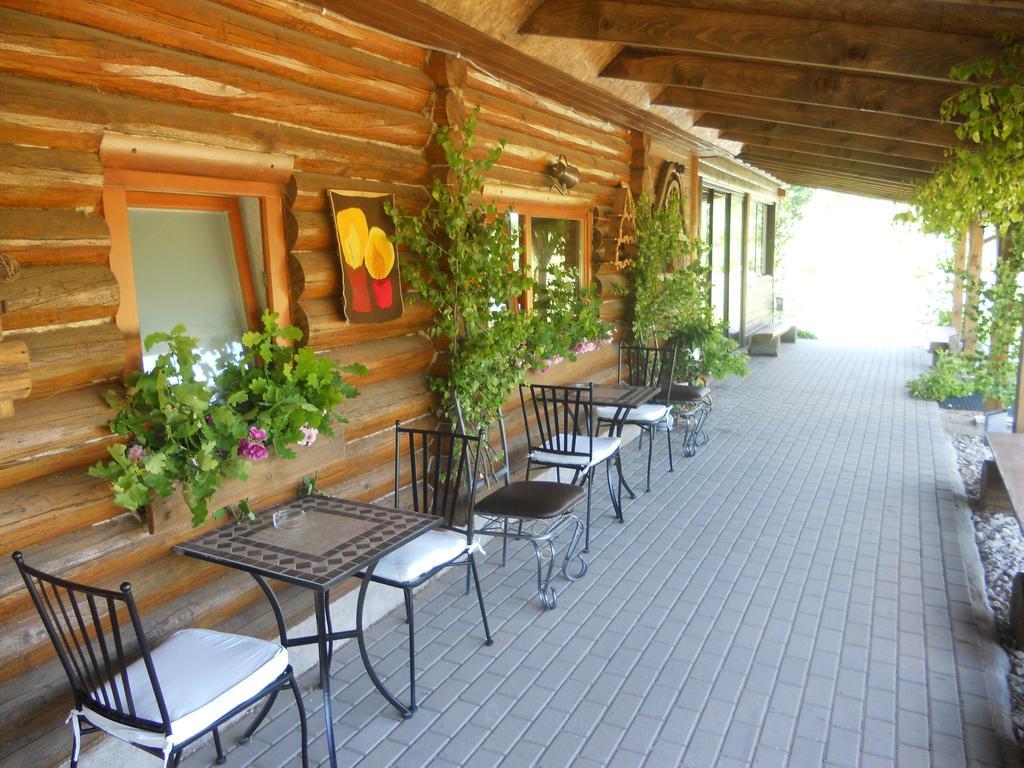 Villa Viesu Maja Forrest Dzimtmisa Exterior foto