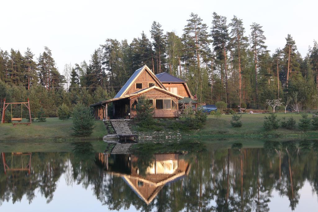 Villa Viesu Maja Forrest Dzimtmisa Exterior foto